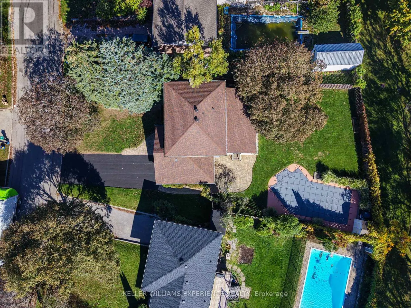 15 WOODCREST ROAD