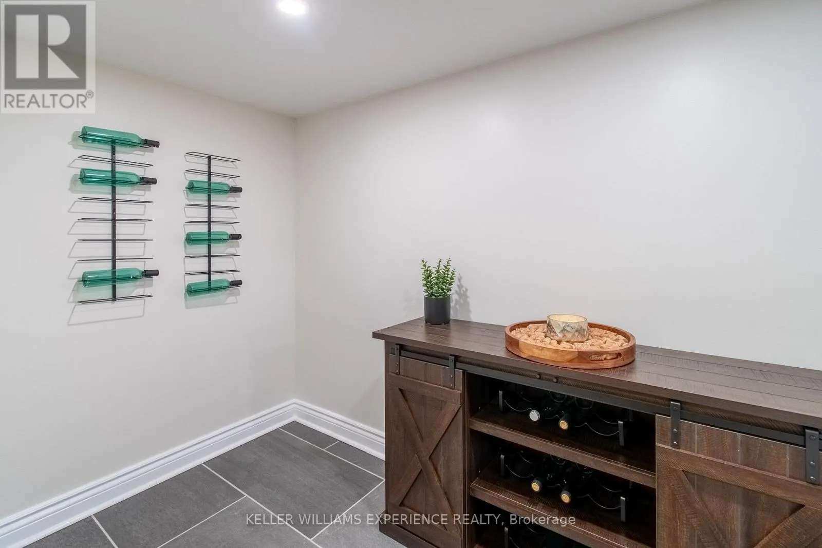 15 WOODCREST ROAD