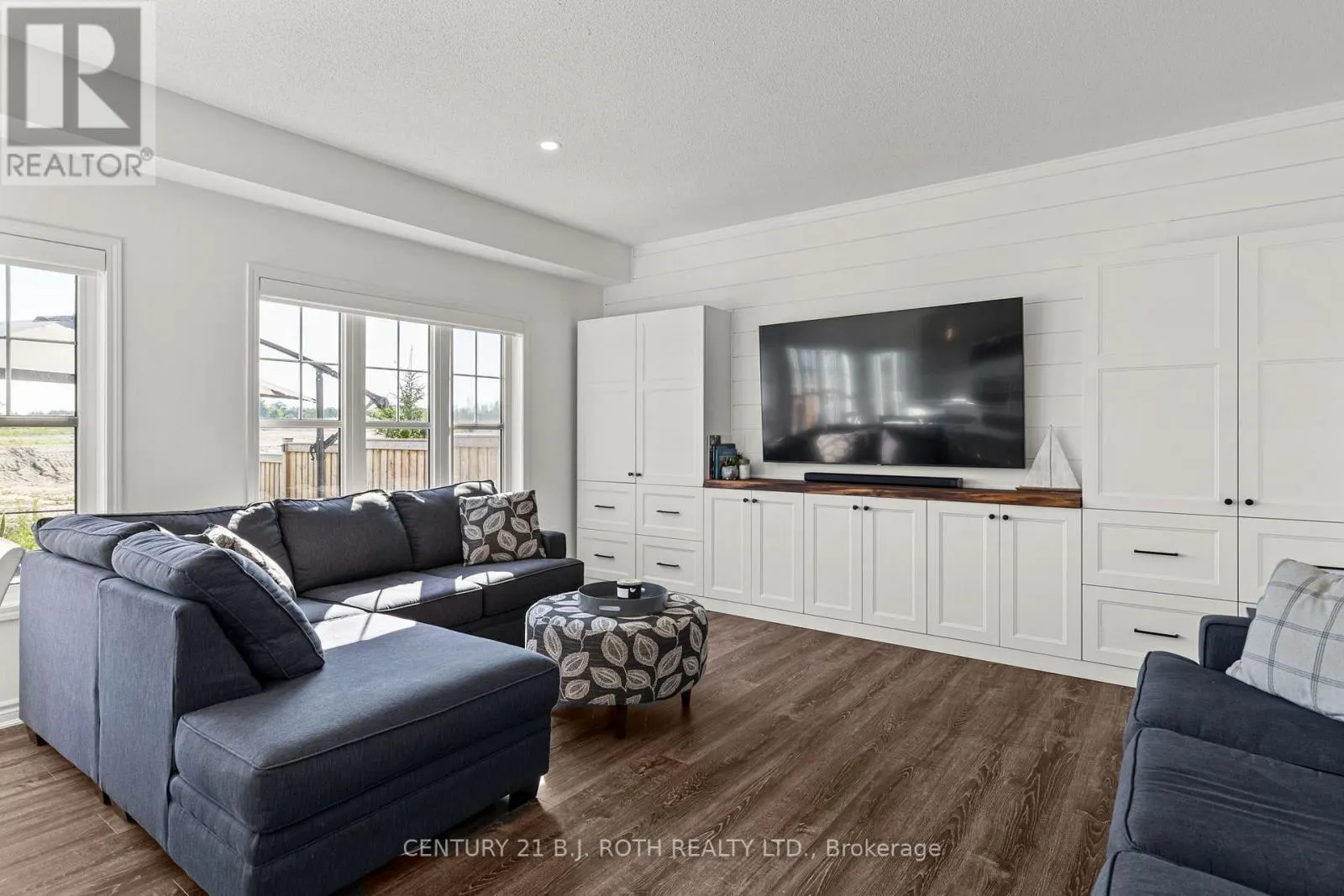 32 SANDHILL CRANE DRIVE