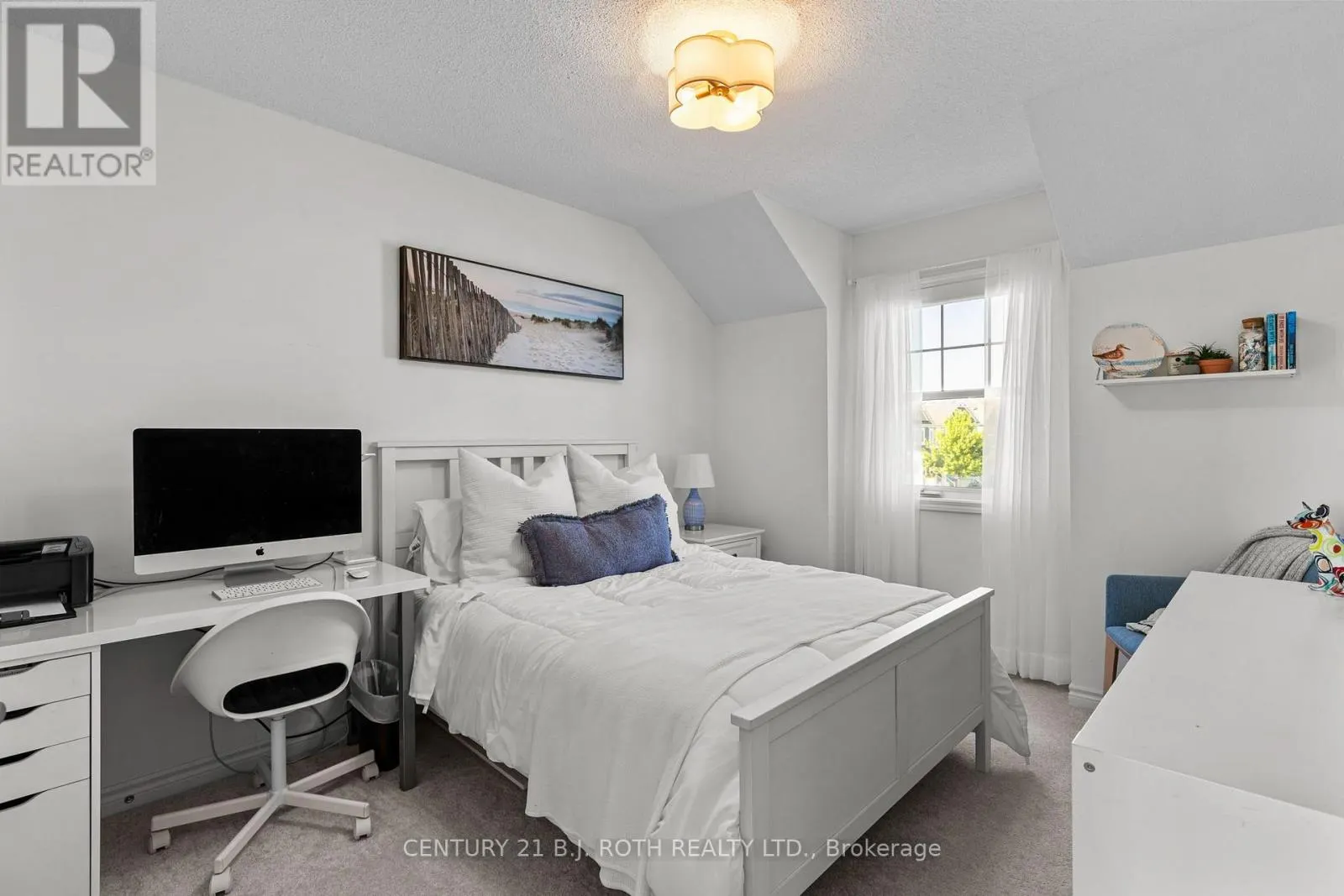 32 SANDHILL CRANE DRIVE