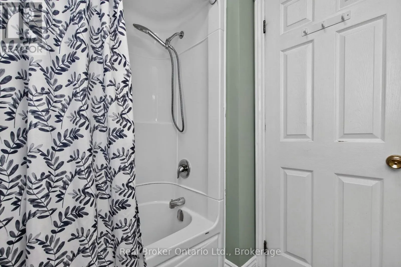 320 LAFONTAINE ROAD W