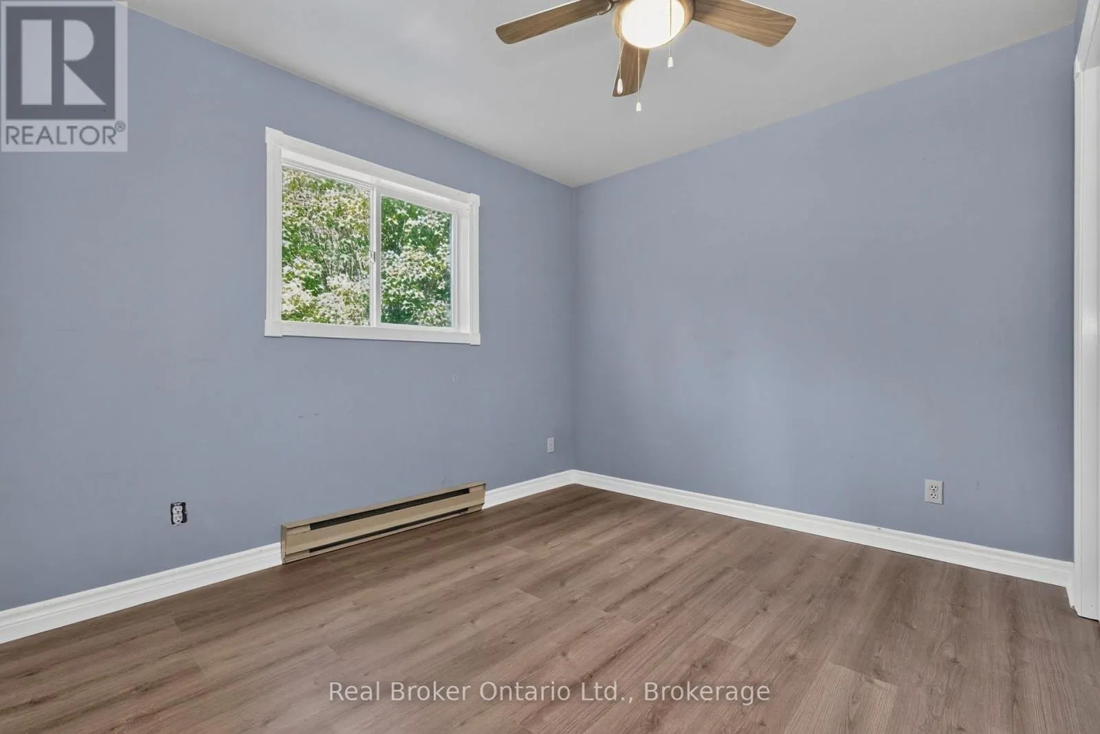 320 LAFONTAINE ROAD W