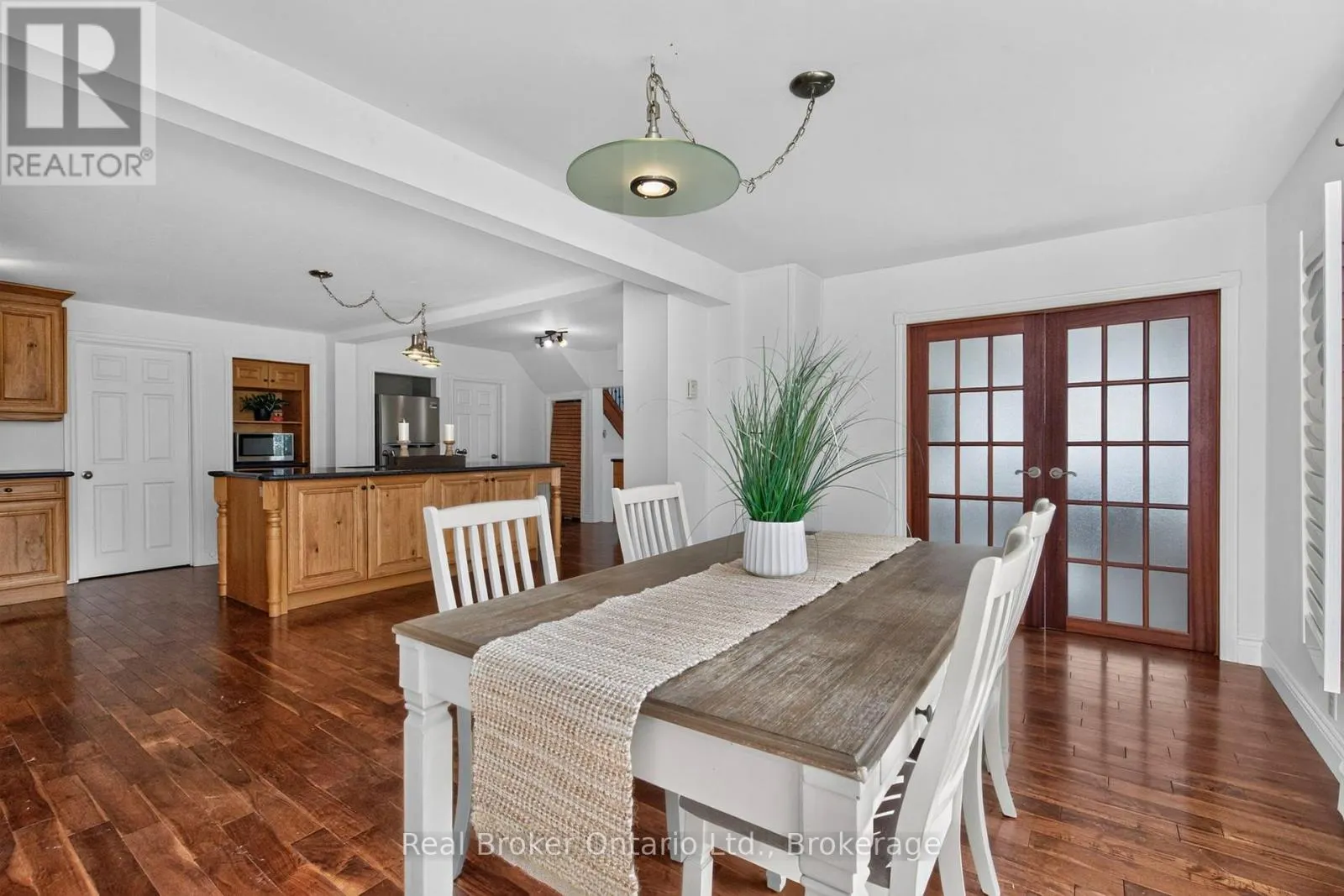 320 LAFONTAINE ROAD W