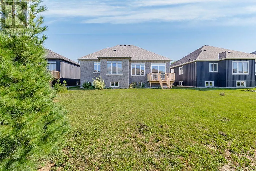 298 RAMBLEWOOD DRIVE