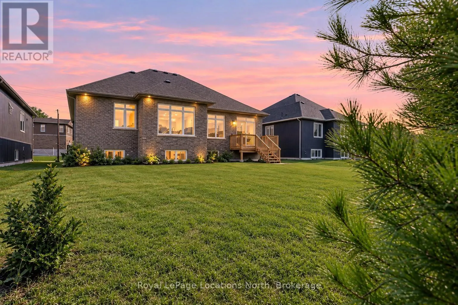 298 RAMBLEWOOD DRIVE