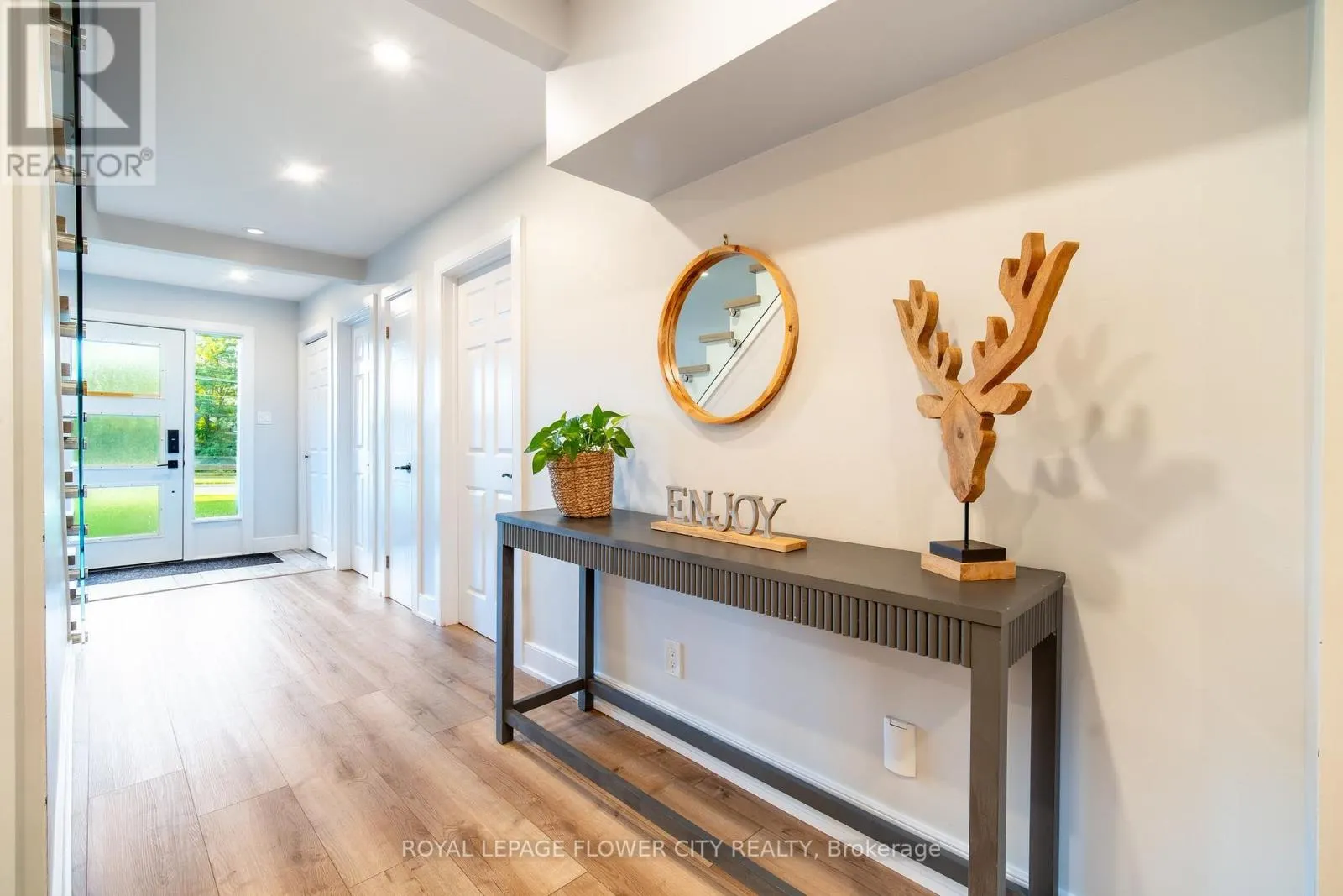 734 MOUNTAIN ROAD