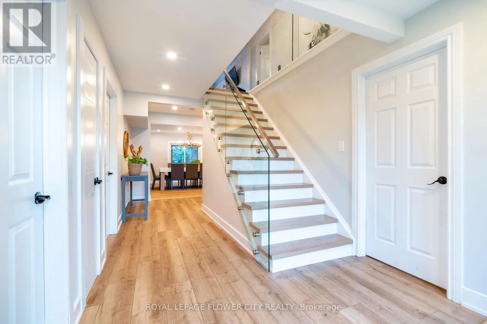 734 MOUNTAIN ROAD