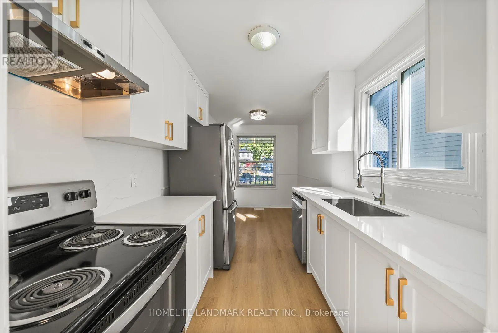 39 D'AMBROSIO DRIVE