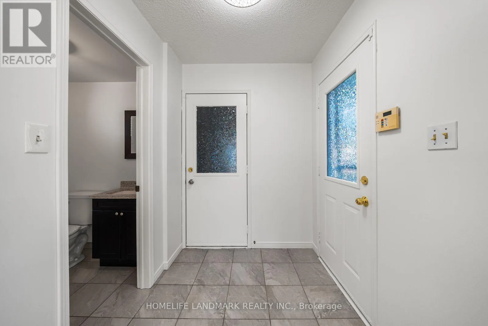 39 D'AMBROSIO DRIVE