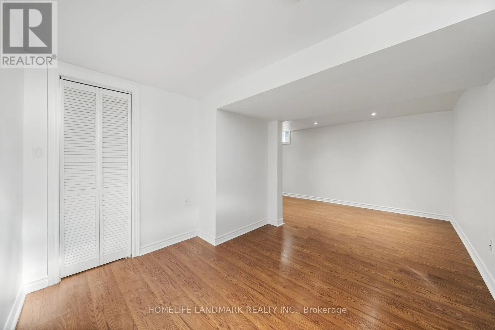 39 D'AMBROSIO DRIVE