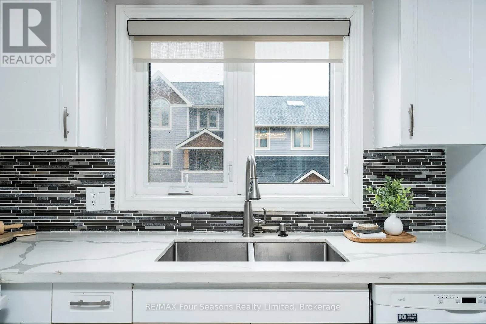 25 - 25 STARBOARD ROAD #25