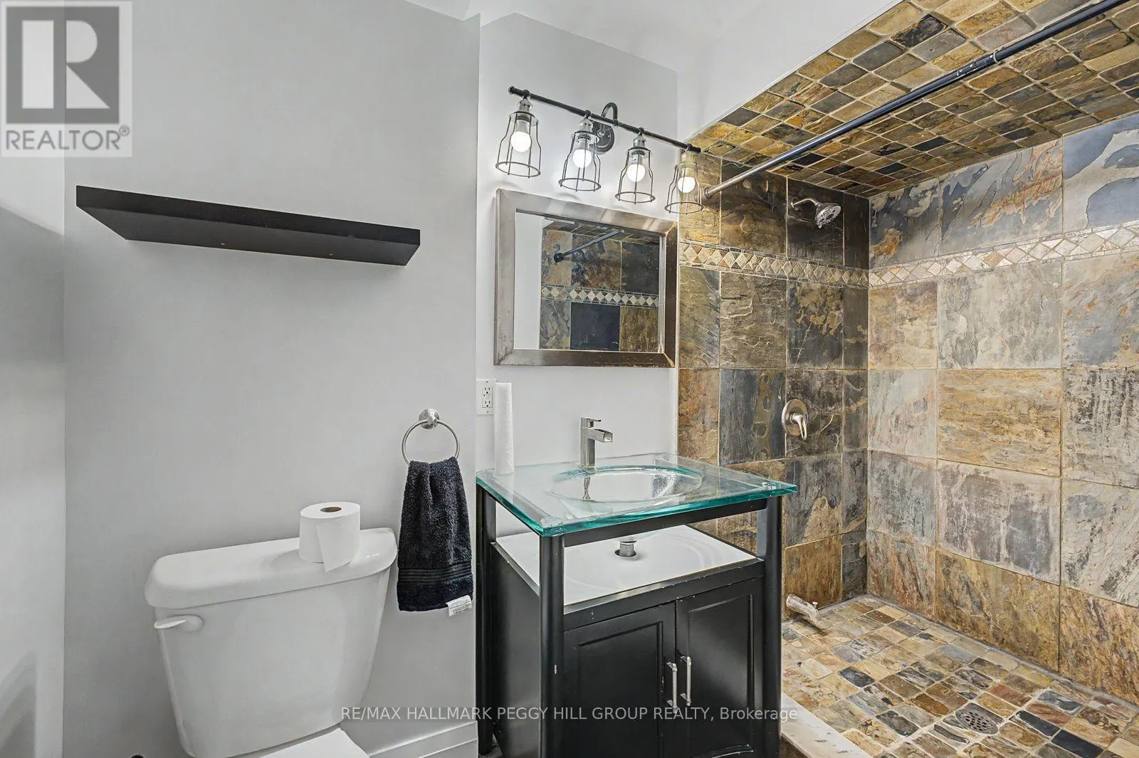 173 DUNLOP STREET W