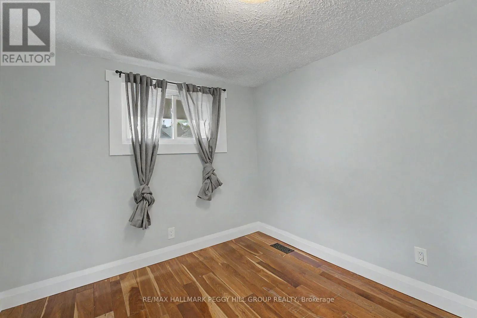 173 DUNLOP STREET W