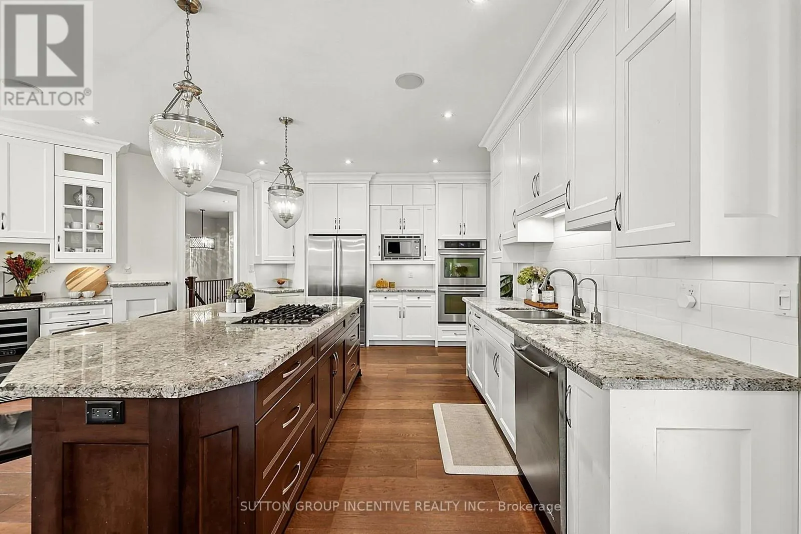 18 WENDAT TRAIL