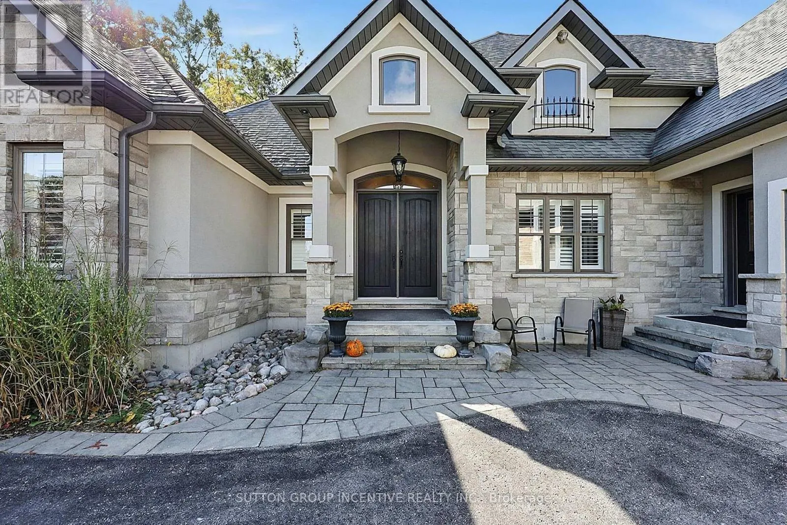18 WENDAT TRAIL