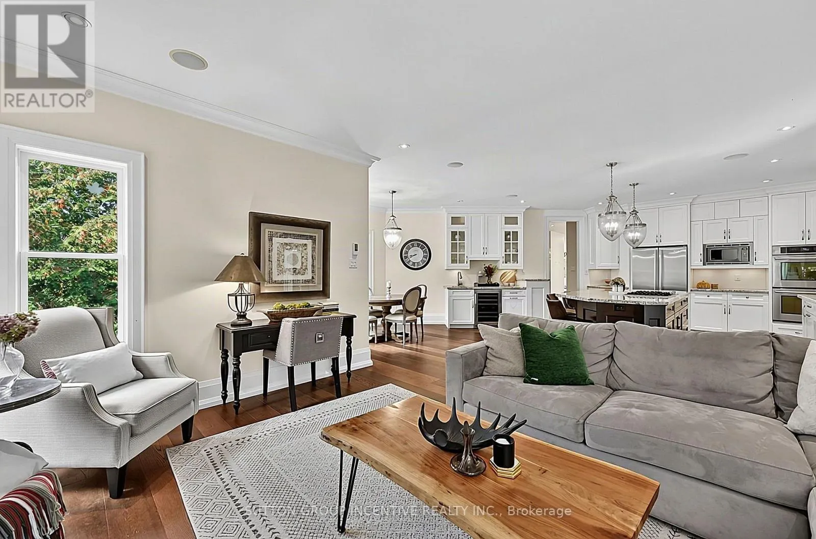 18 WENDAT TRAIL