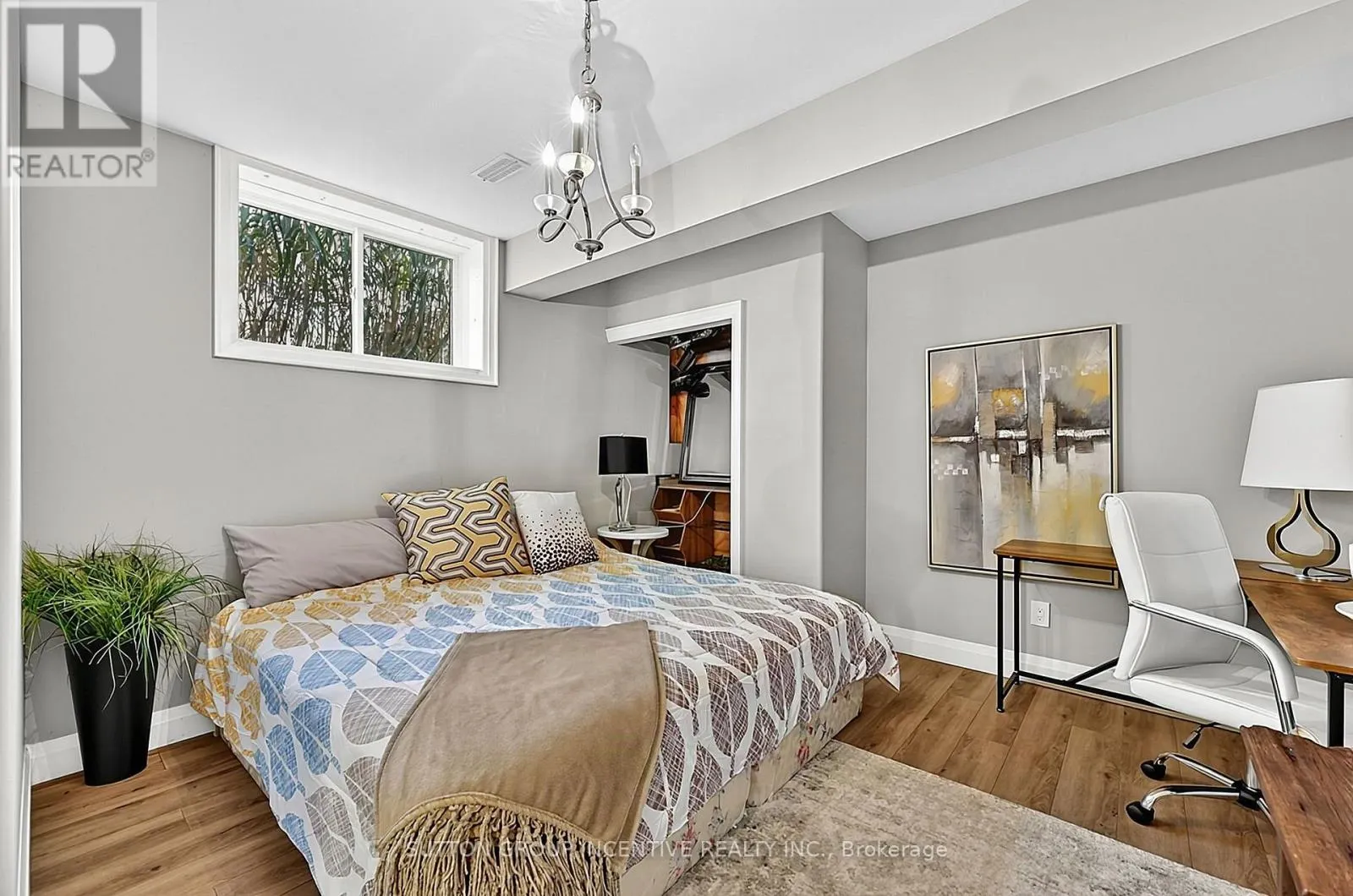 18 WENDAT TRAIL