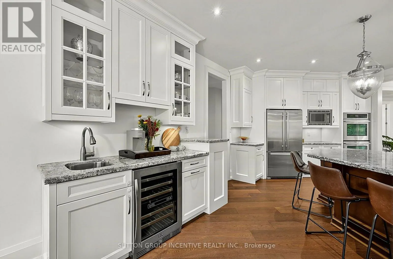 18 WENDAT TRAIL