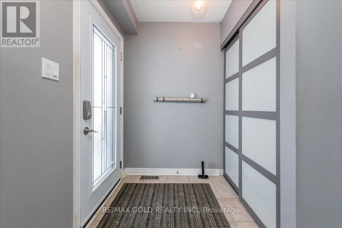 117 BENTLEY CRESCENT