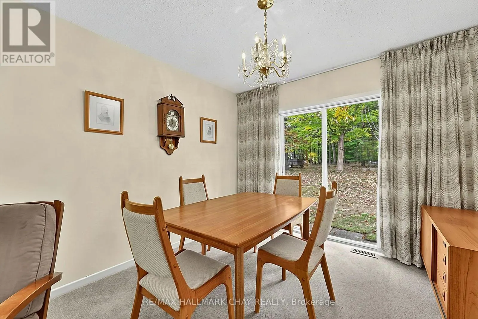 4 BINNIE DRIVE