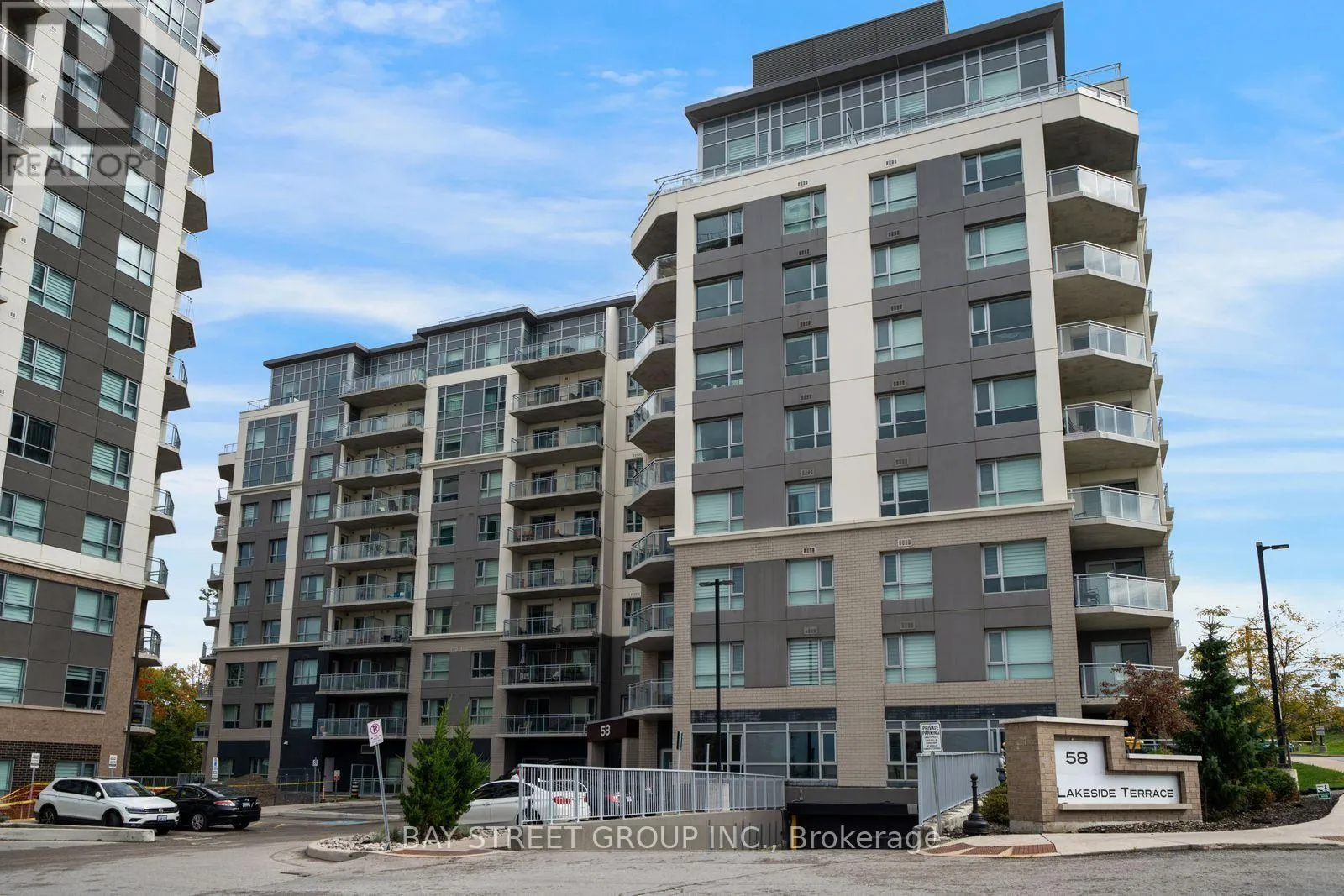 1011 - 58 LAKESIDE TERRACE