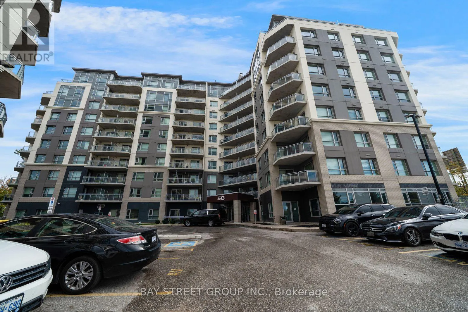 1011 - 58 LAKESIDE TERRACE