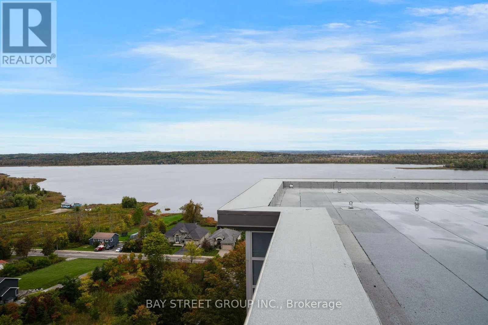 1011 - 58 LAKESIDE TERRACE