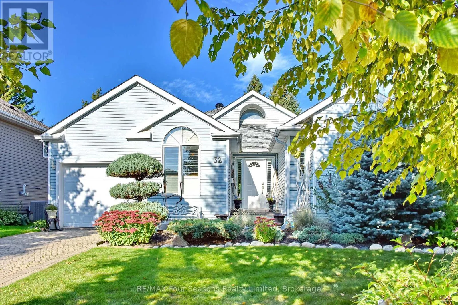 32 NETTLETON COURT