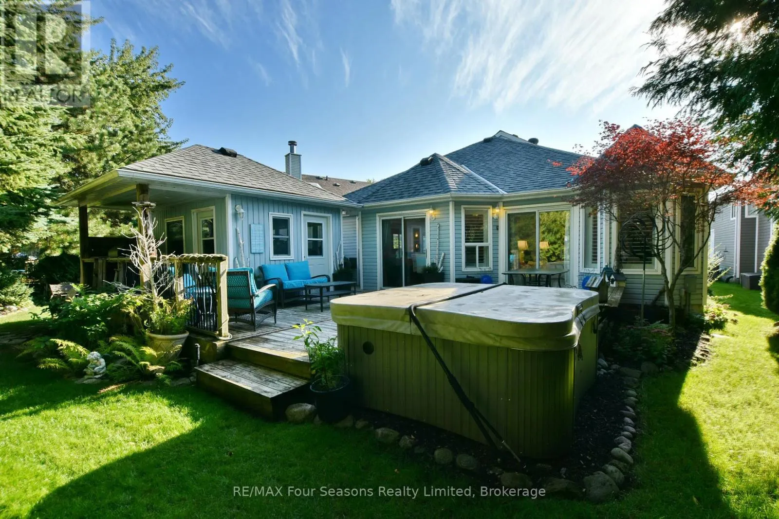 32 NETTLETON COURT