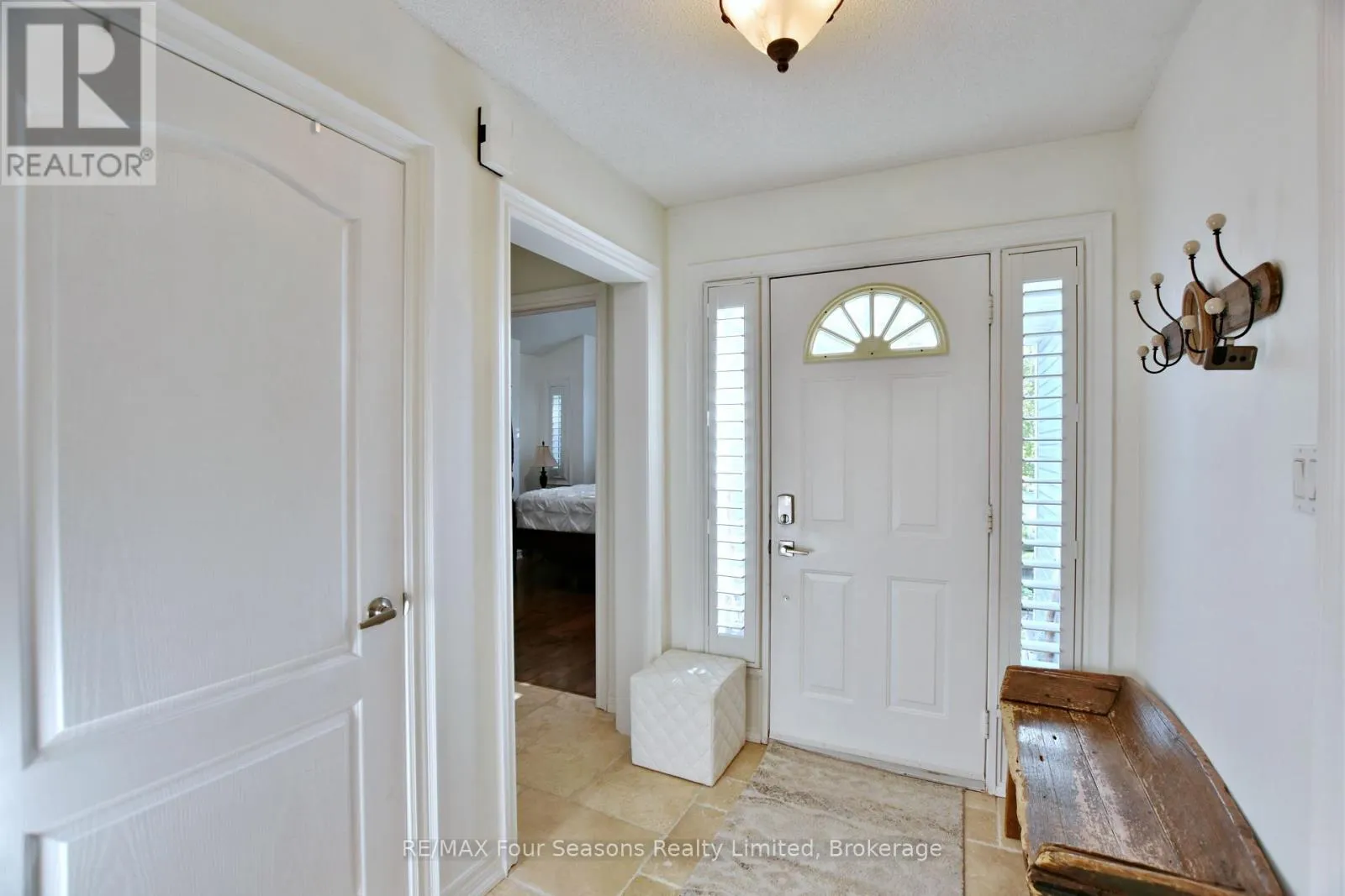 32 NETTLETON COURT