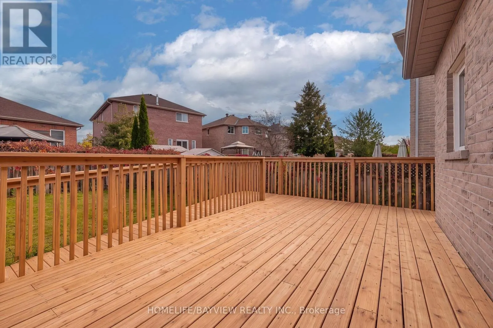 126 RAYMOND CRESCENT