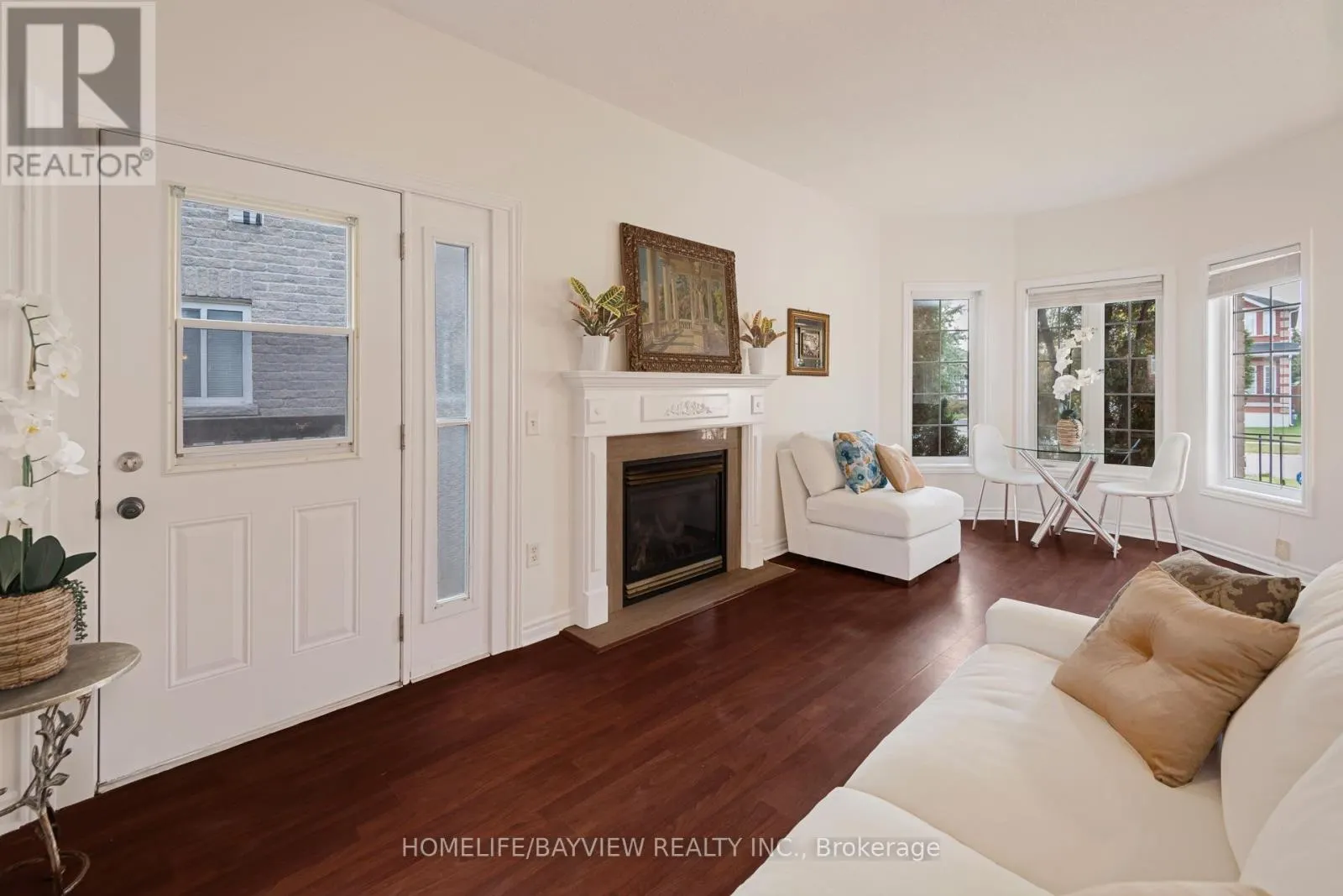 126 RAYMOND CRESCENT