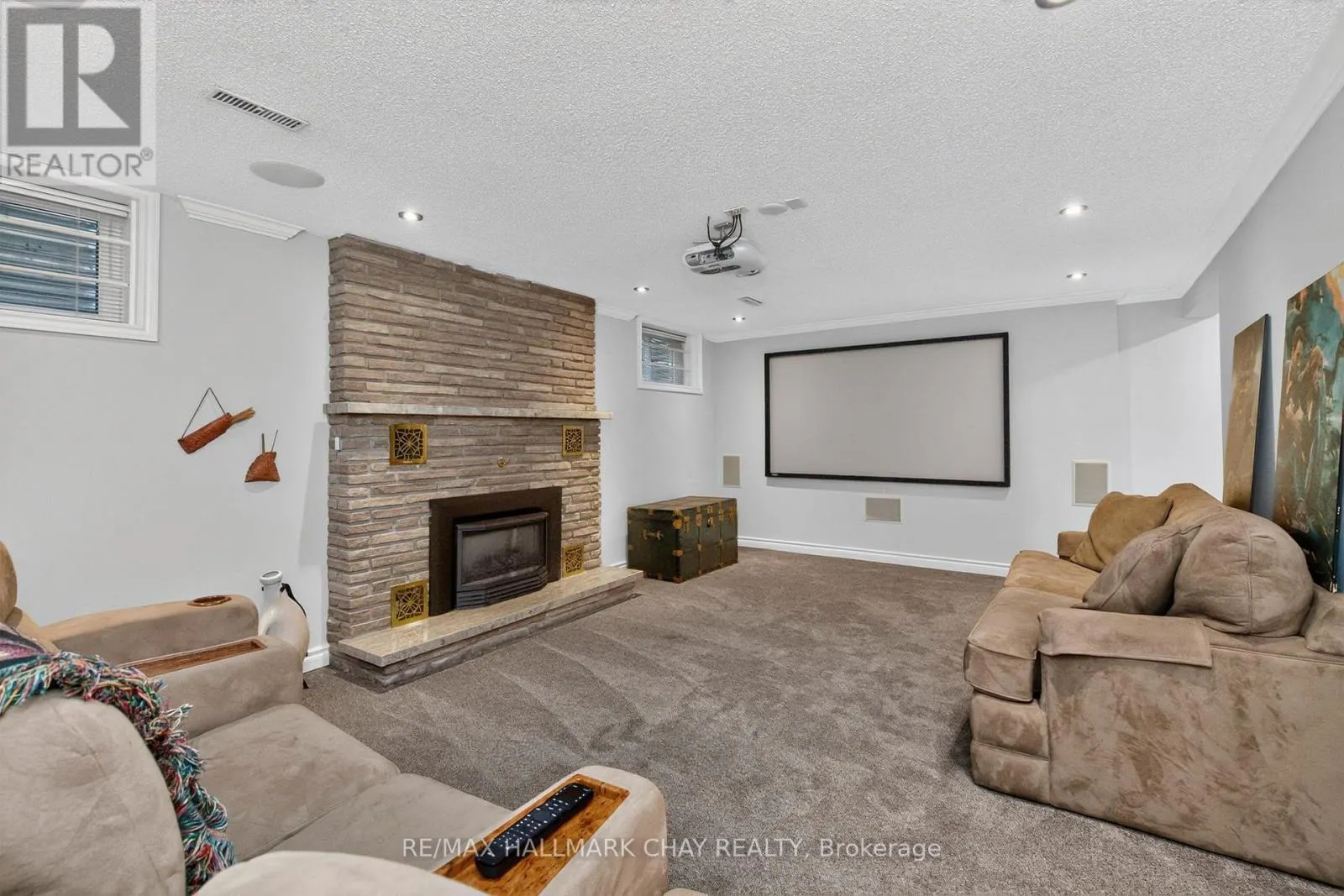98 IDLEWOOD DRIVE