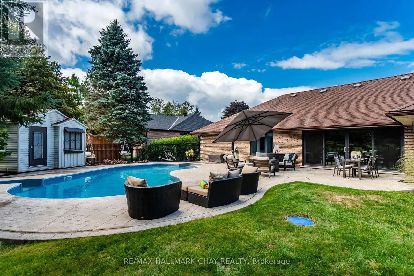 98 IDLEWOOD DRIVE