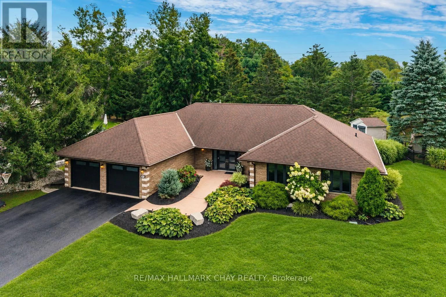 98 IDLEWOOD DRIVE