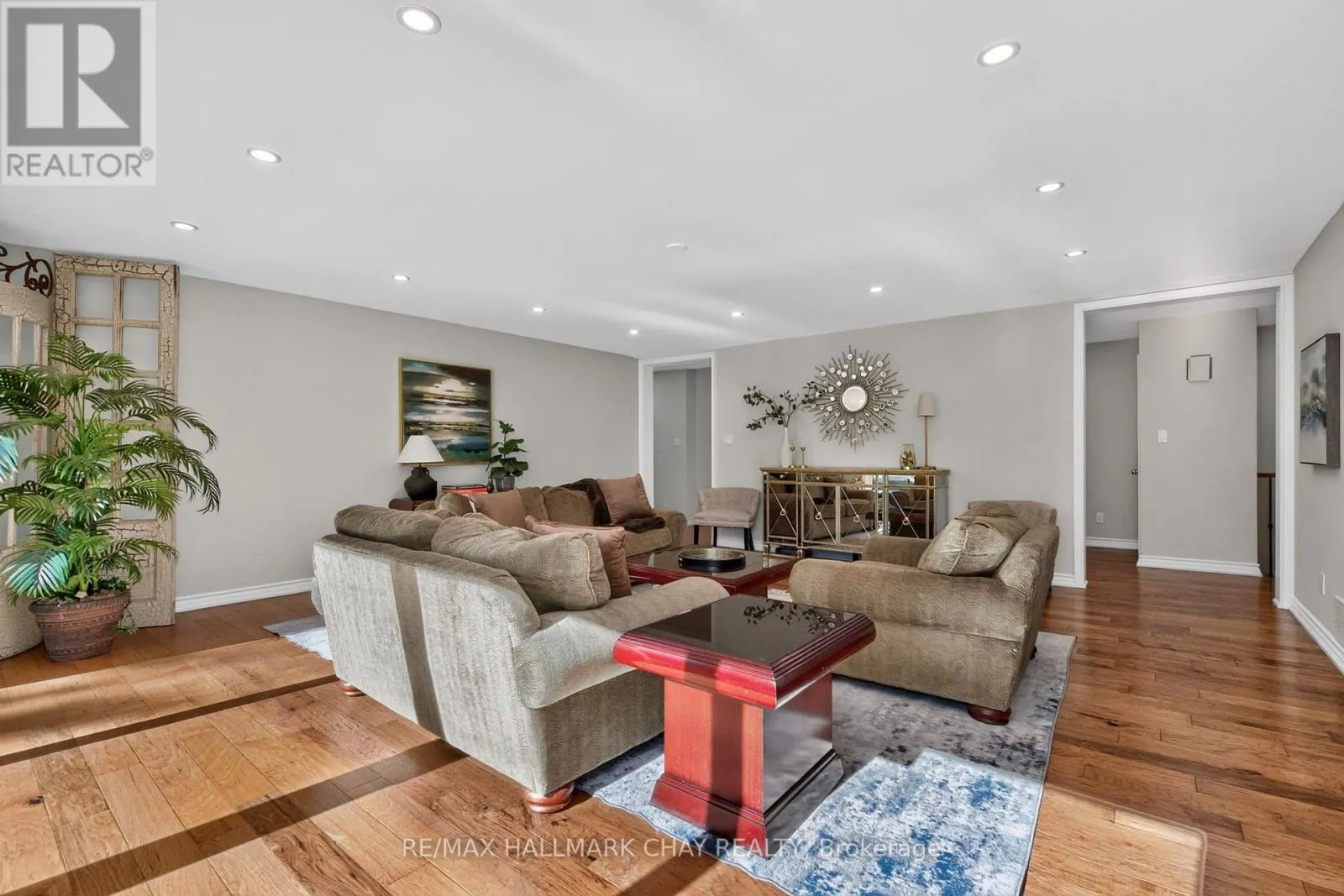 98 IDLEWOOD DRIVE