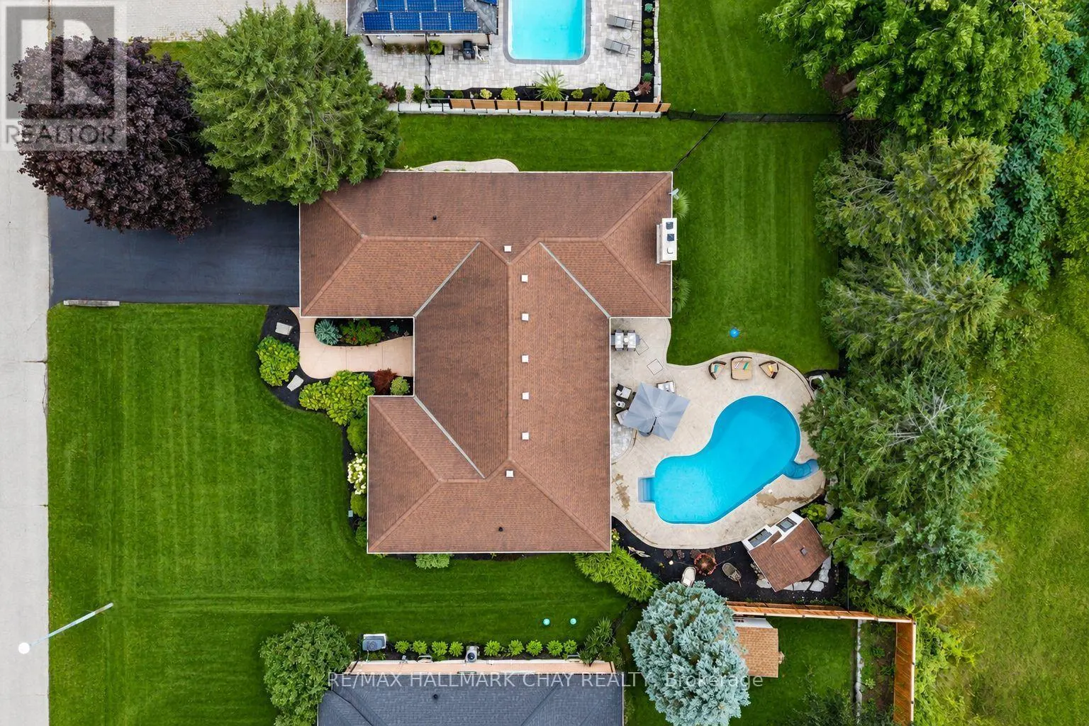 98 IDLEWOOD DRIVE
