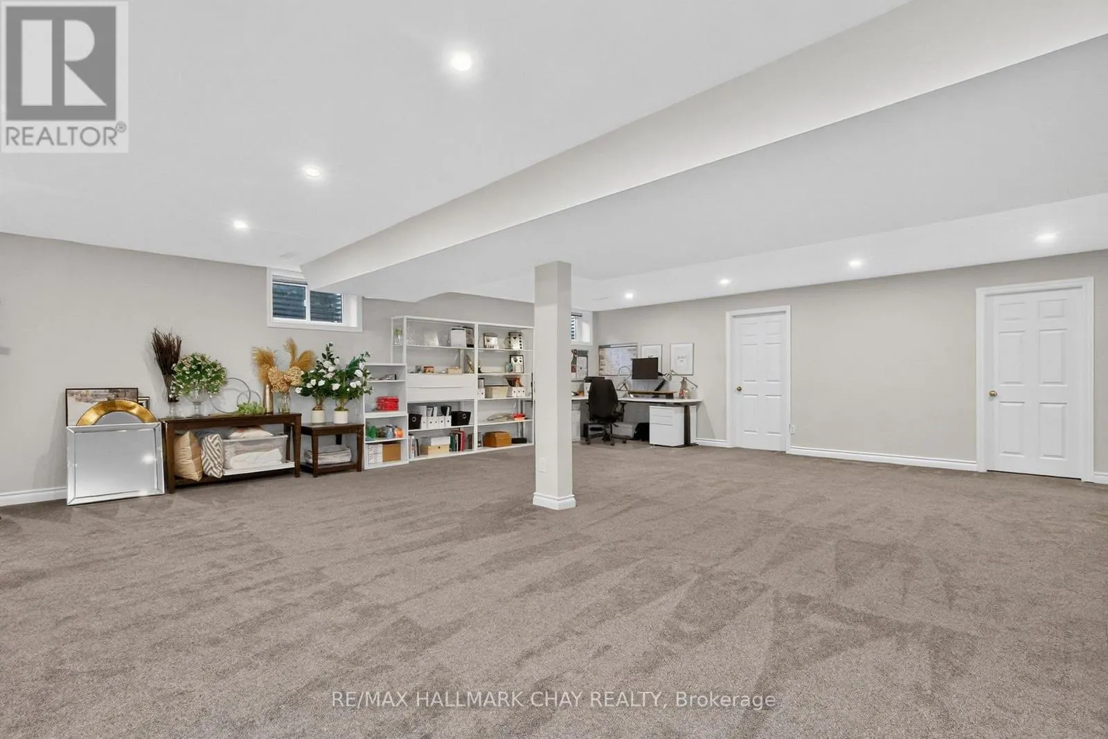 98 IDLEWOOD DRIVE