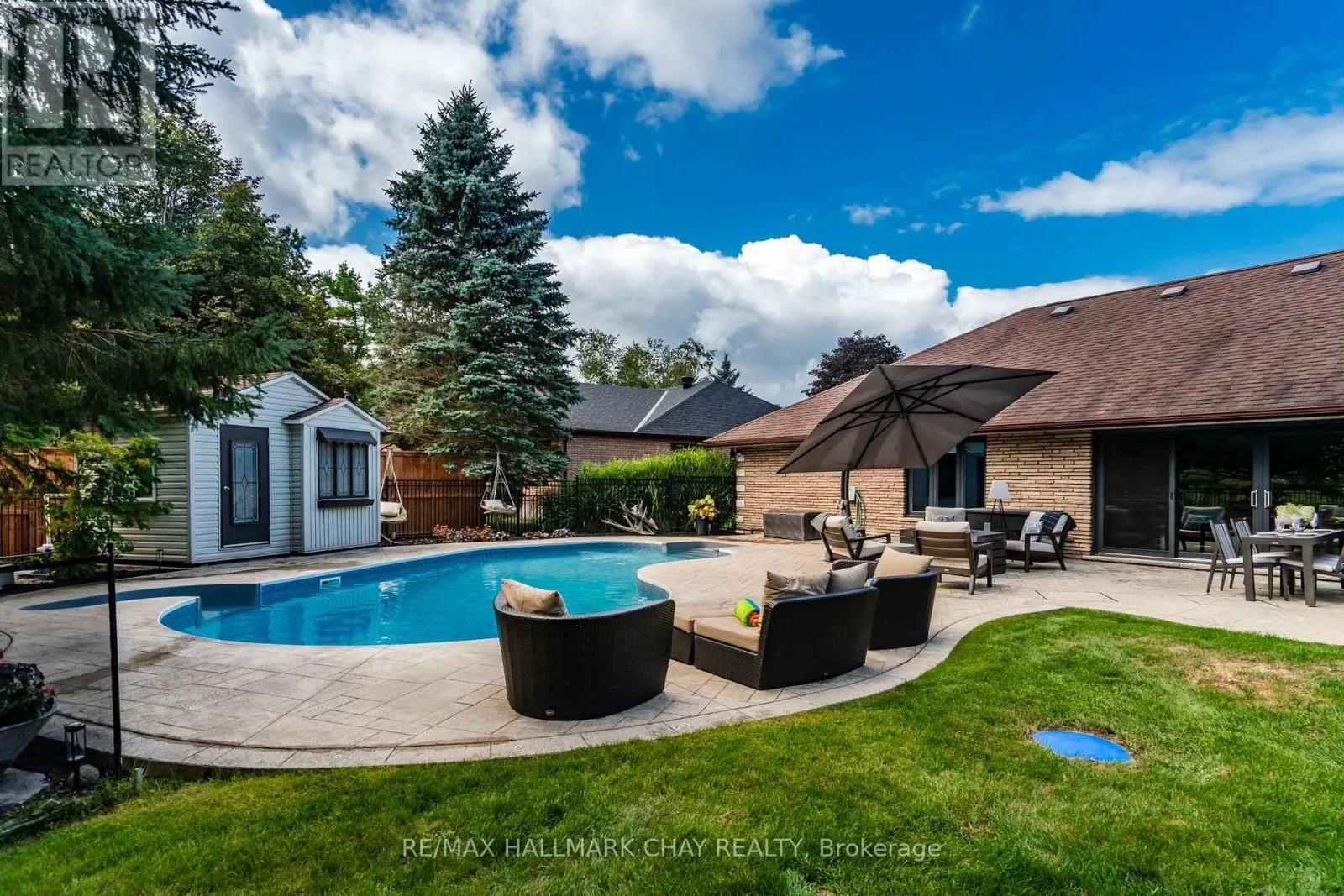 98 IDLEWOOD DRIVE