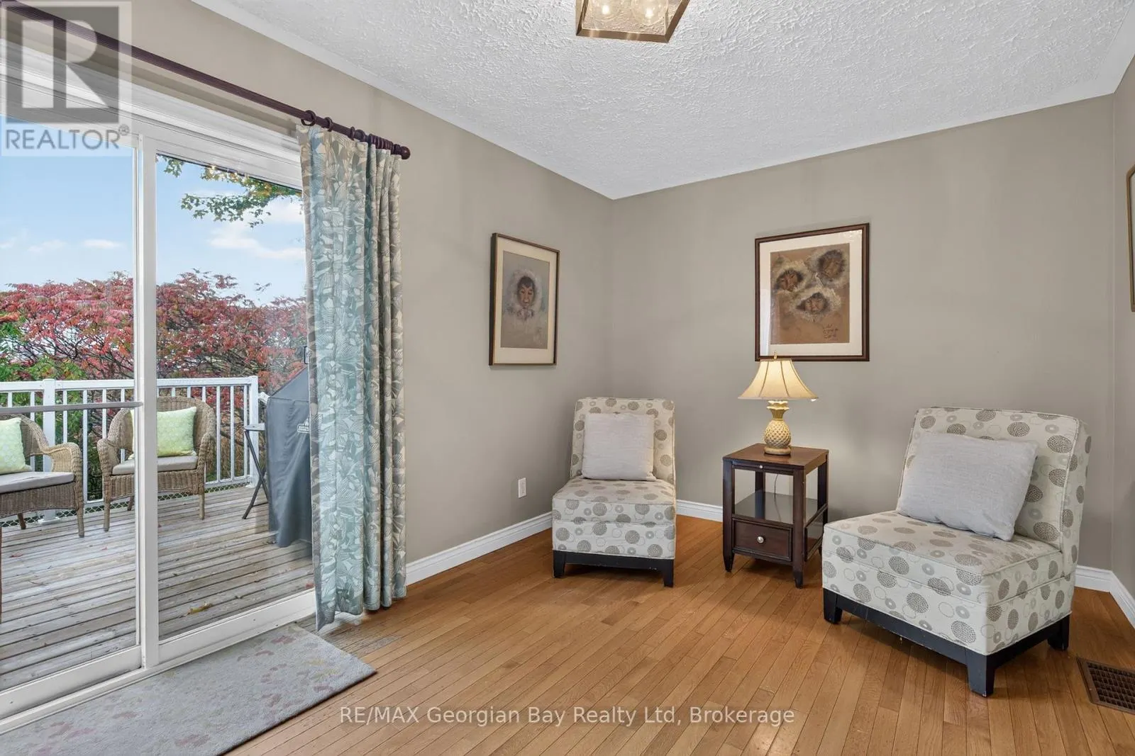 5 - 90 THOMPSONS ROAD #5