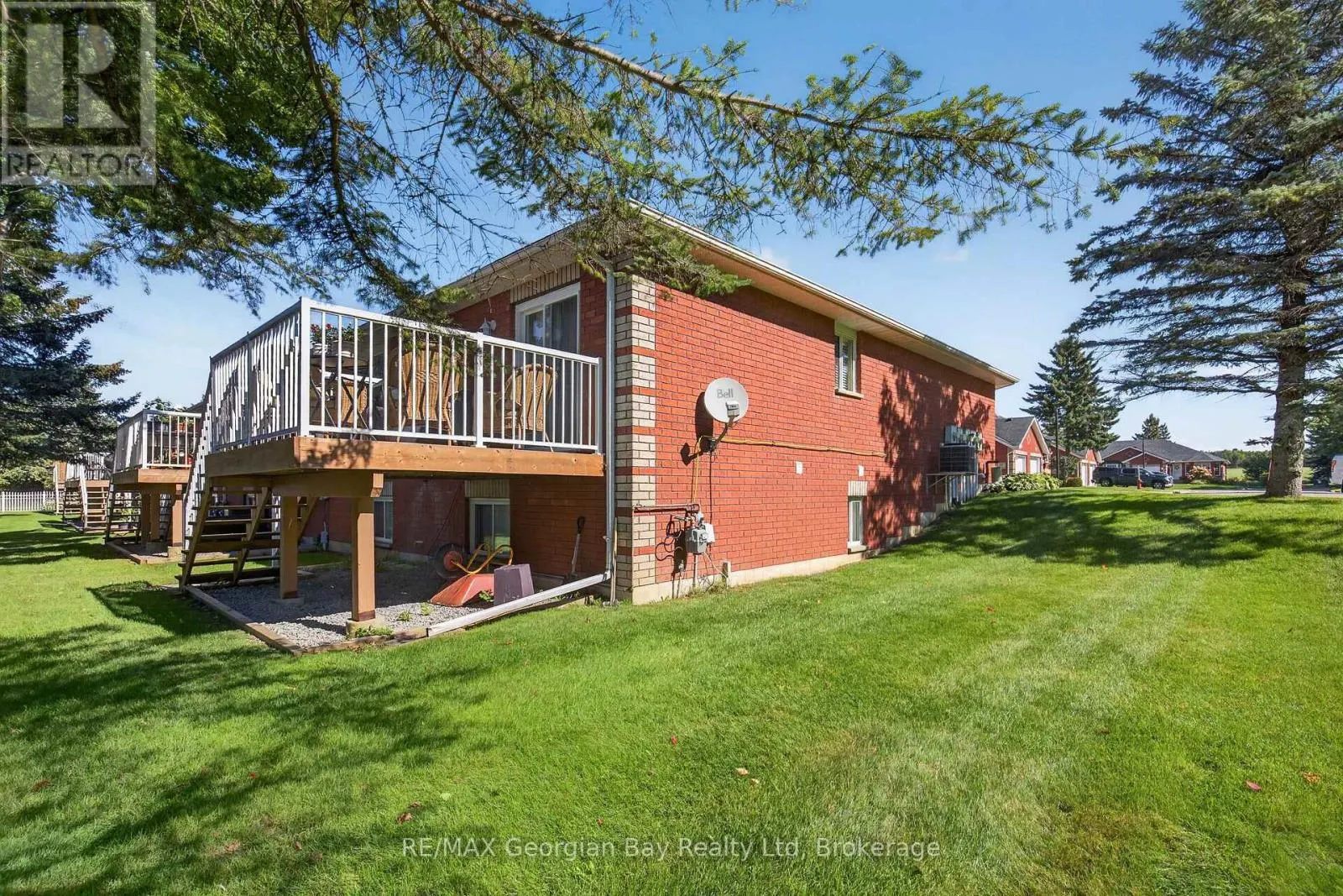 5 - 90 THOMPSONS ROAD #5