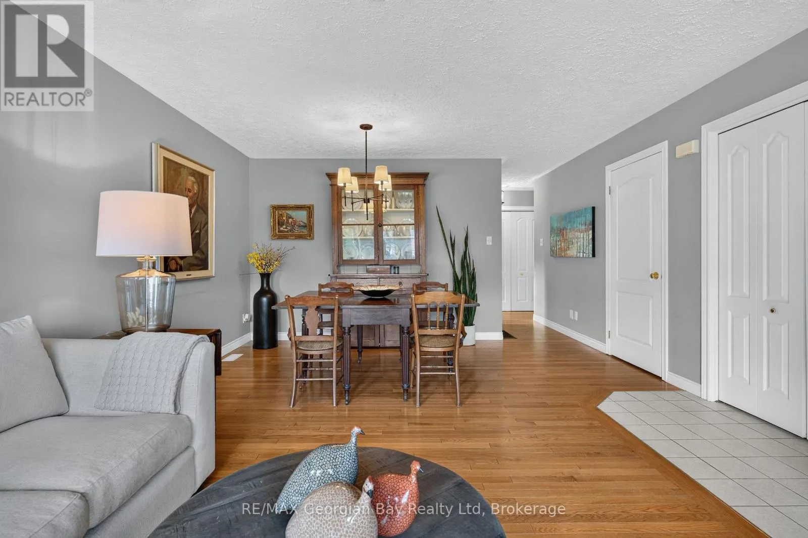 5 - 90 THOMPSONS ROAD #5