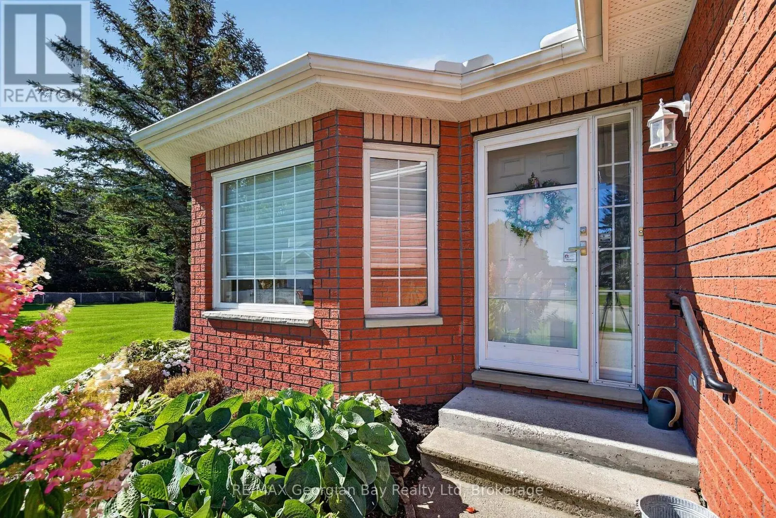 5 - 90 THOMPSONS ROAD #5