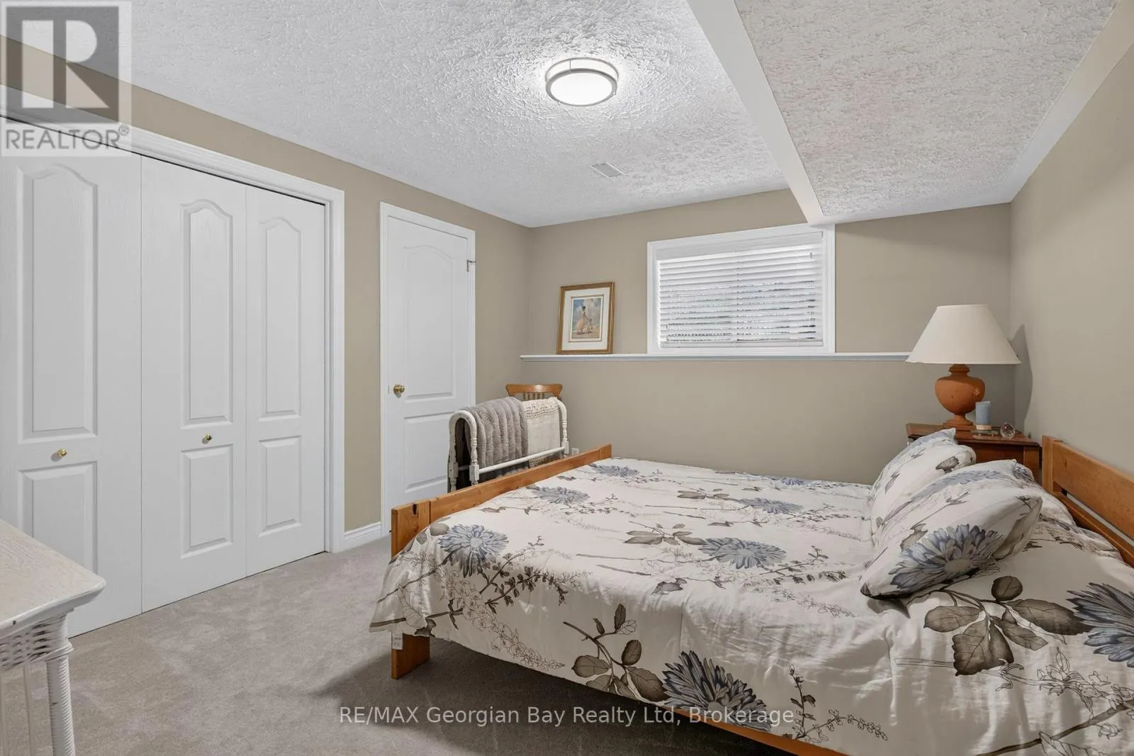 5 - 90 THOMPSONS ROAD #5