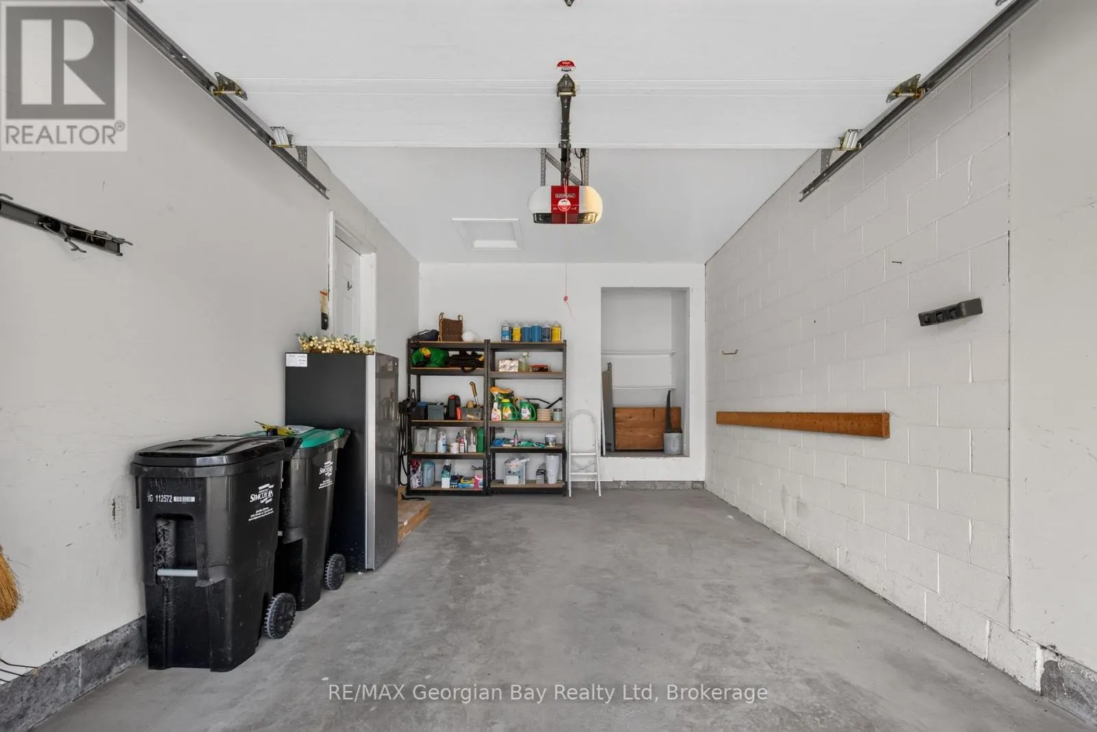 5 - 90 THOMPSONS ROAD #5