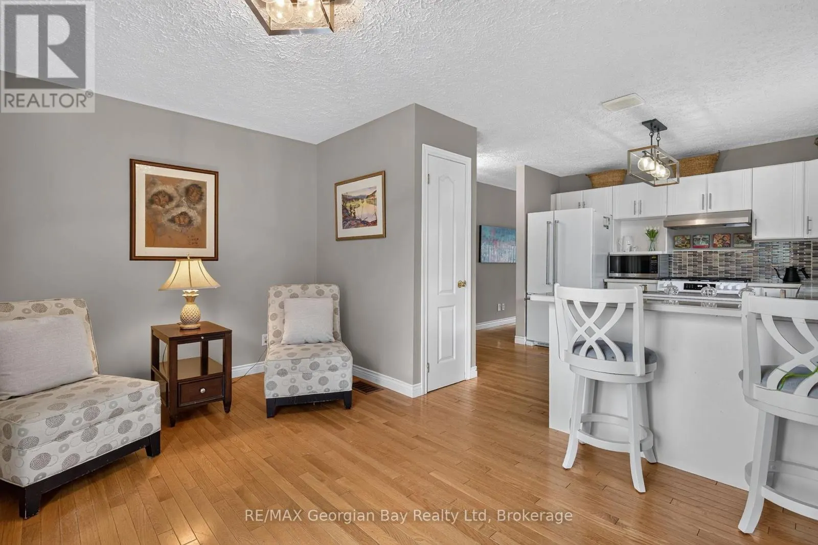 5 - 90 THOMPSONS ROAD #5