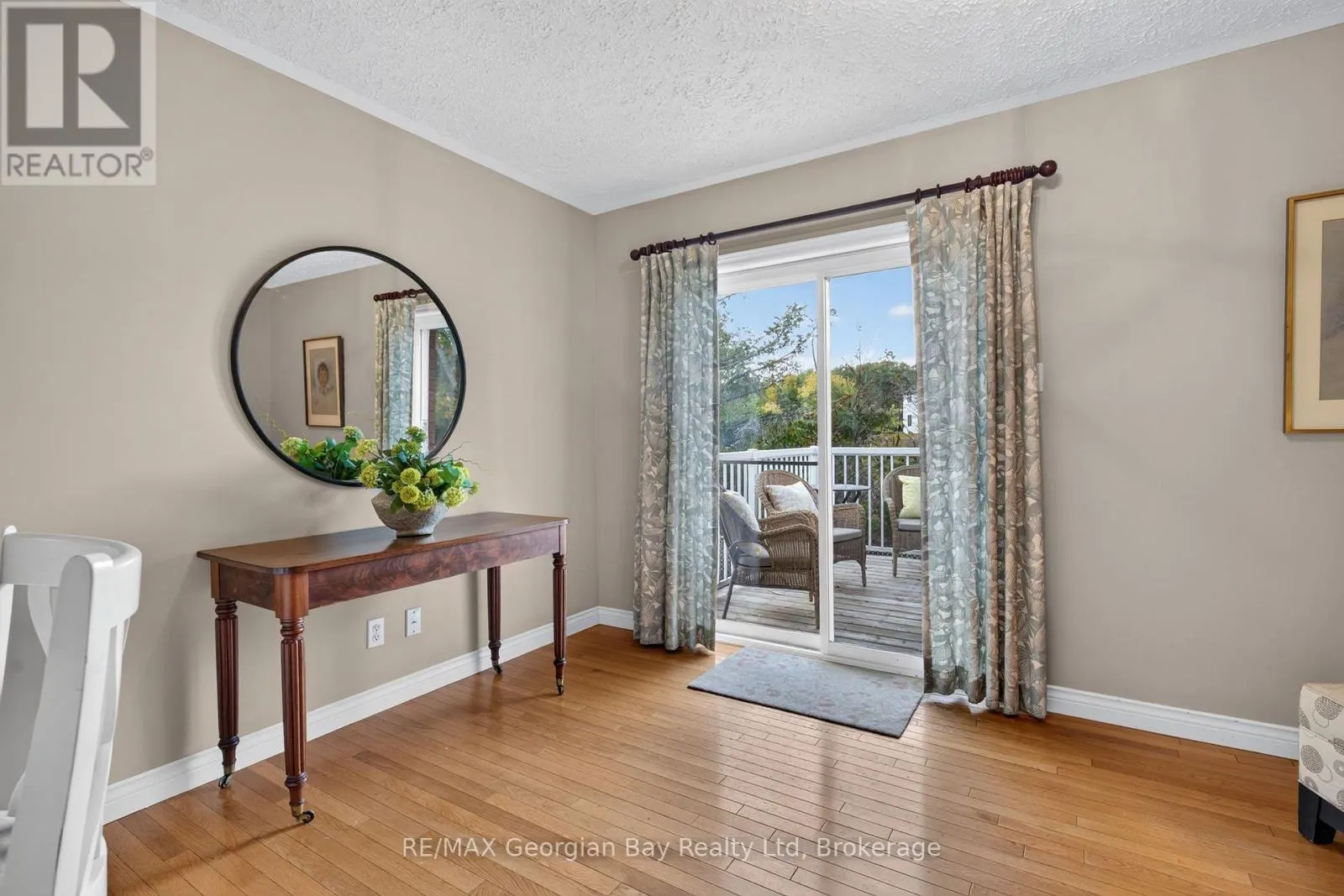5 - 90 THOMPSONS ROAD #5