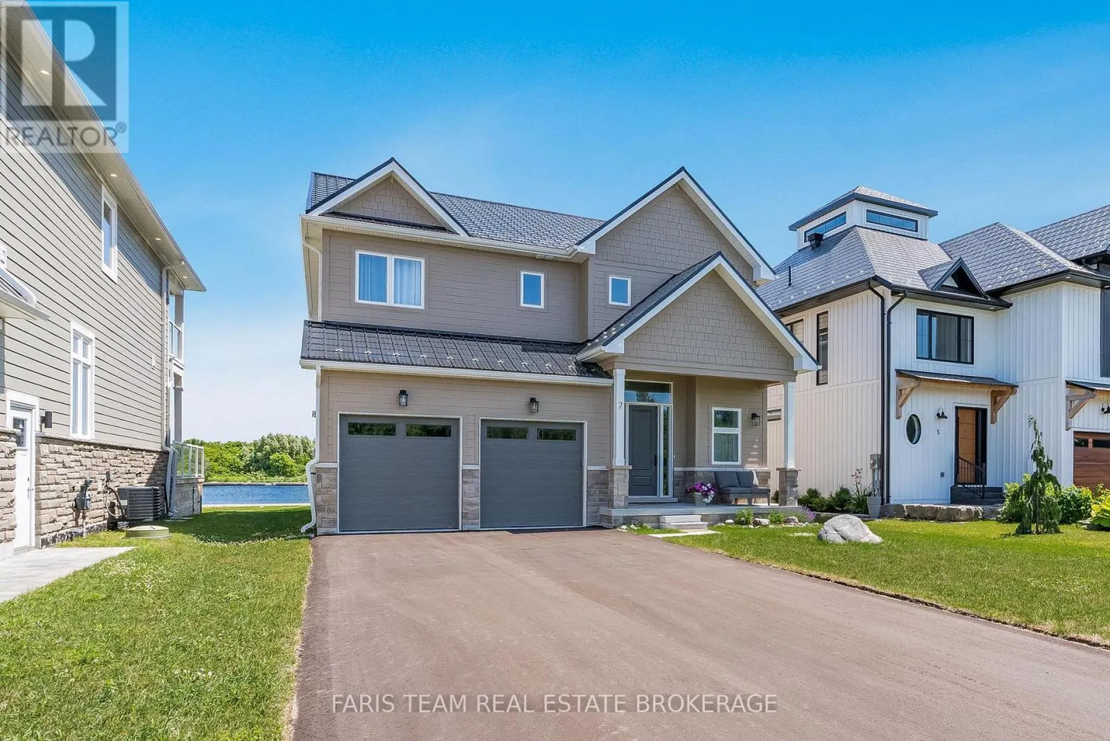 7 DOCK LANE