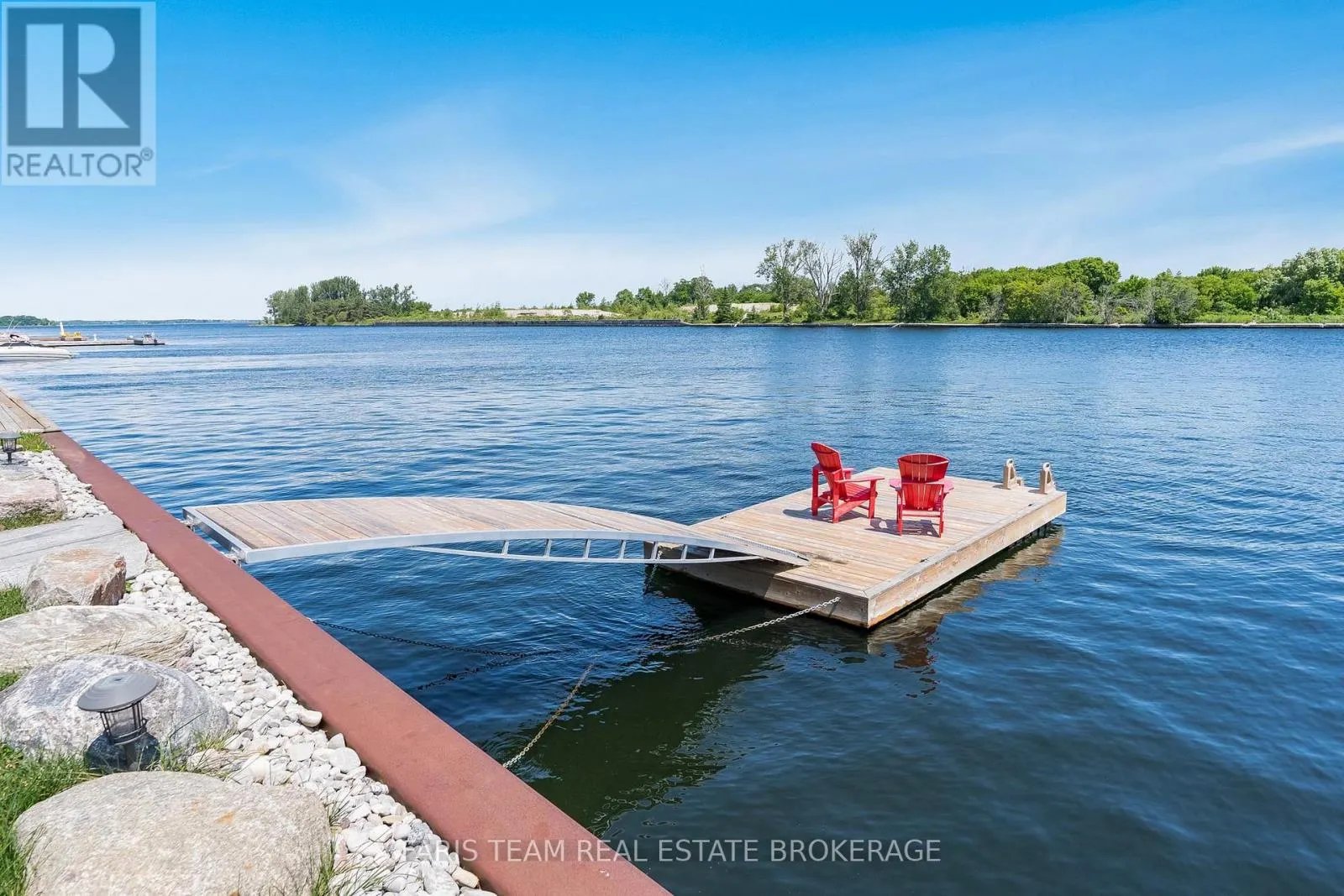 7 DOCK LANE