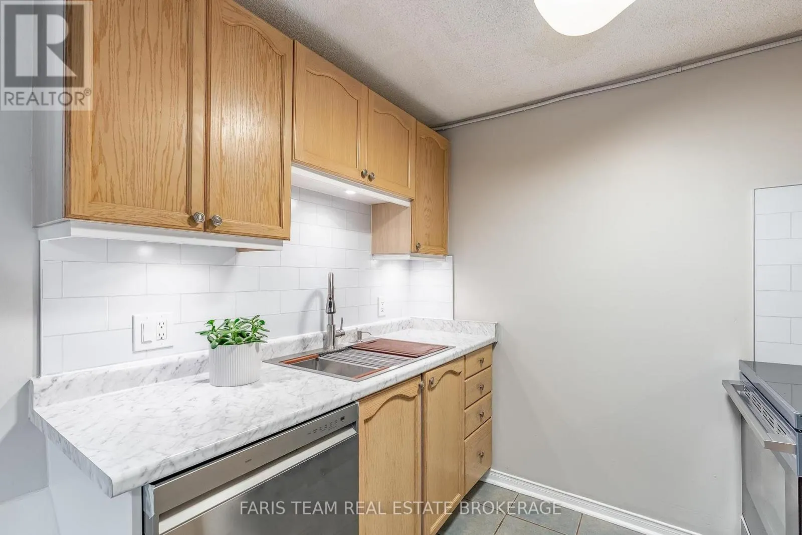 41 SEYMOUR CRESCENT